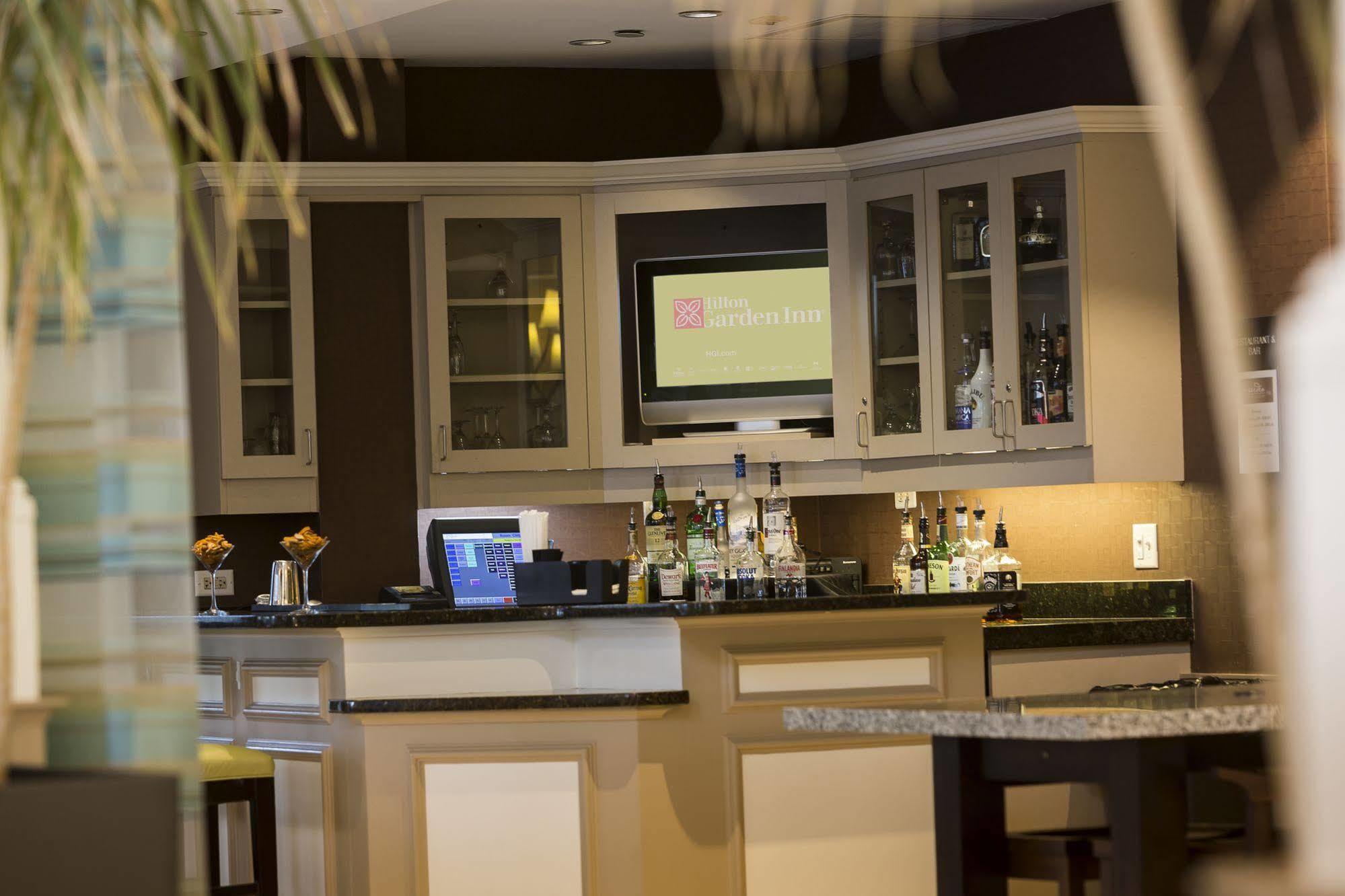 Hilton Garden Inn Plymouth Exteriér fotografie